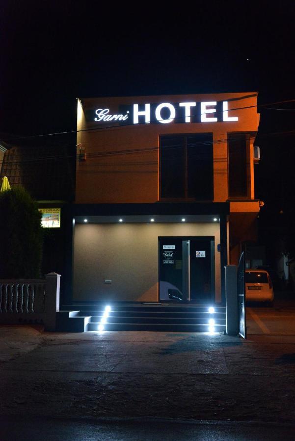 Garni Hotel Kaca Kragujevac Bagian luar foto