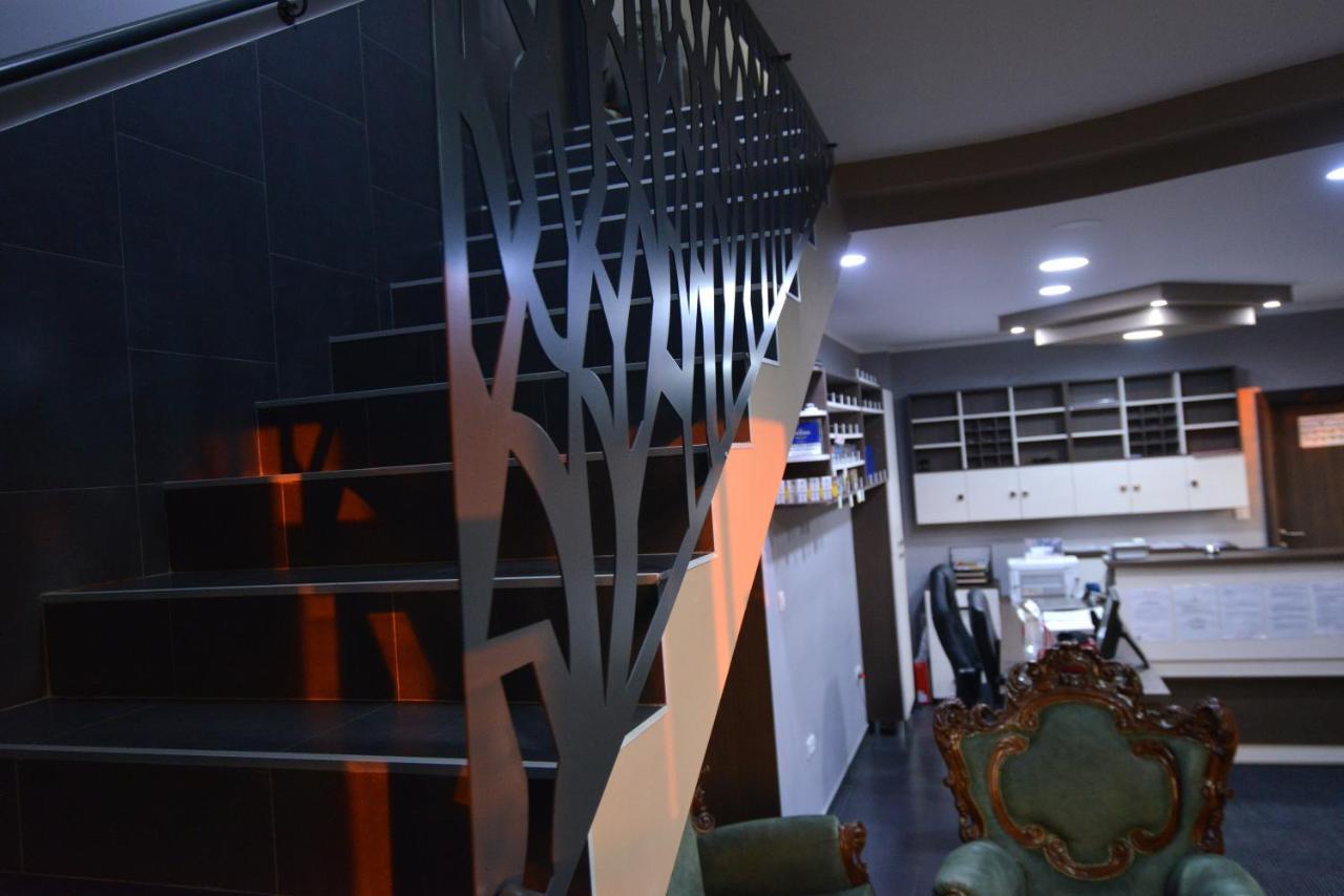 Garni Hotel Kaca Kragujevac Bagian luar foto