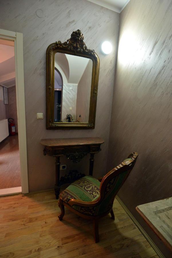 Garni Hotel Kaca Kragujevac Bagian luar foto