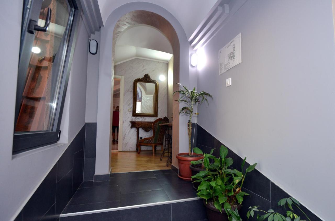 Garni Hotel Kaca Kragujevac Bagian luar foto