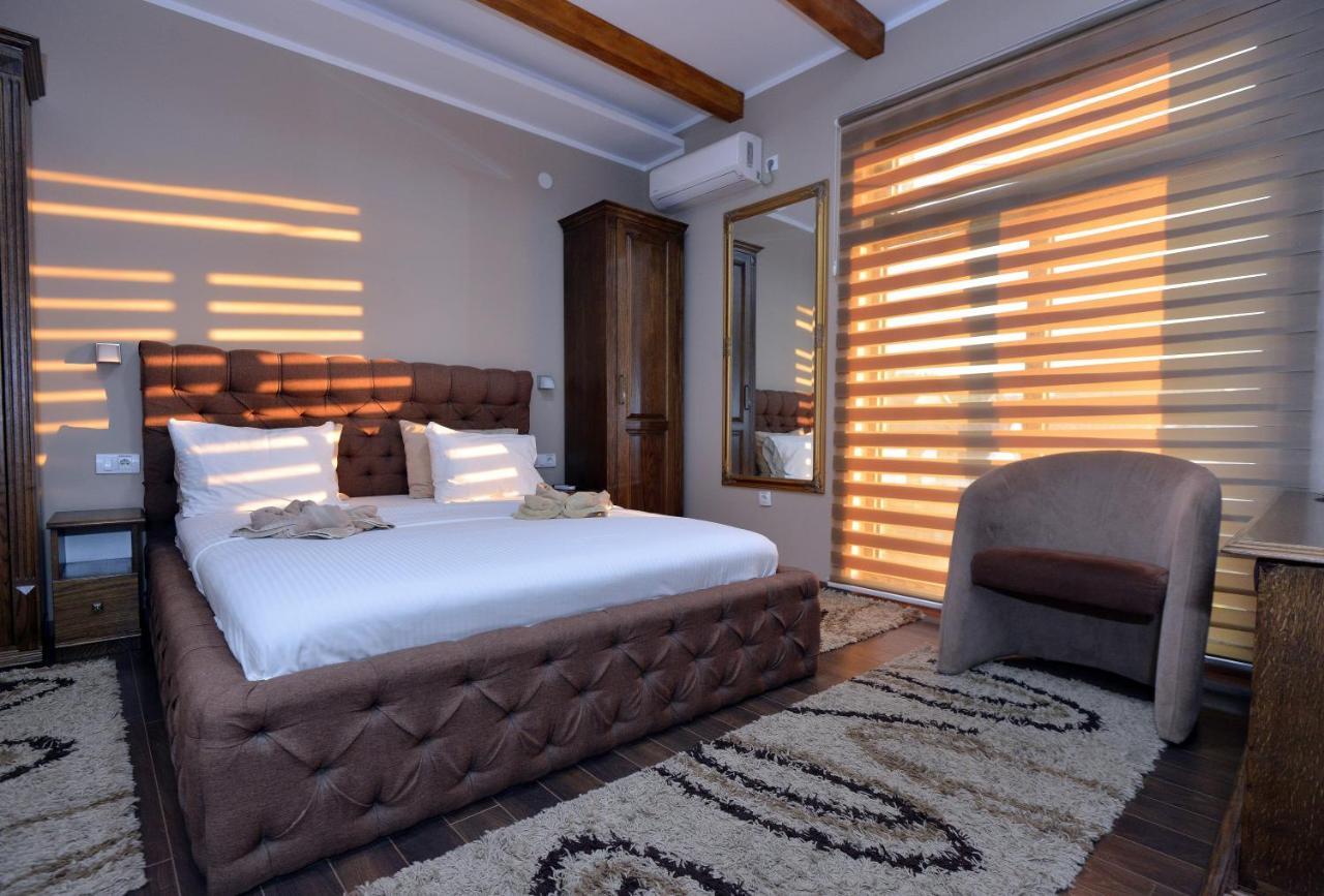 Garni Hotel Kaca Kragujevac Bagian luar foto