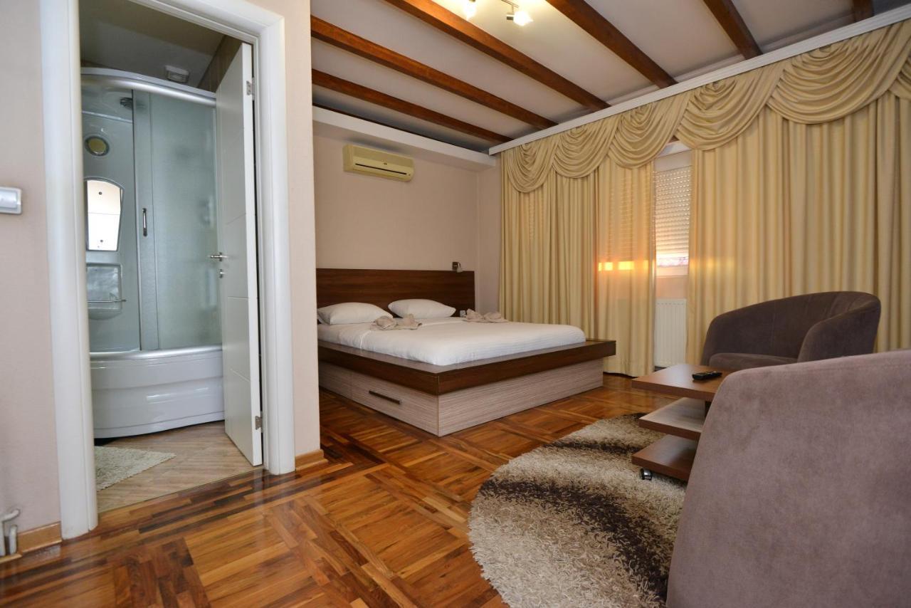 Garni Hotel Kaca Kragujevac Bagian luar foto