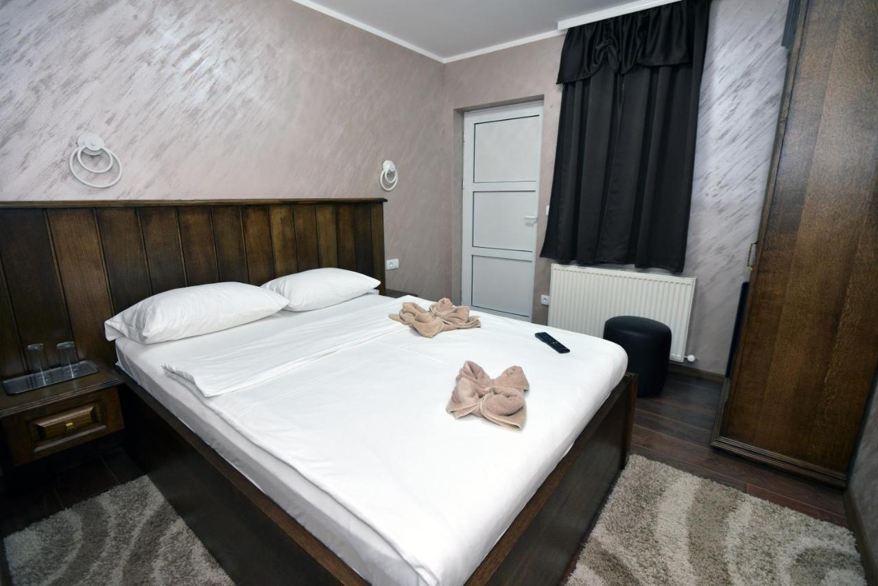 Garni Hotel Kaca Kragujevac Bagian luar foto