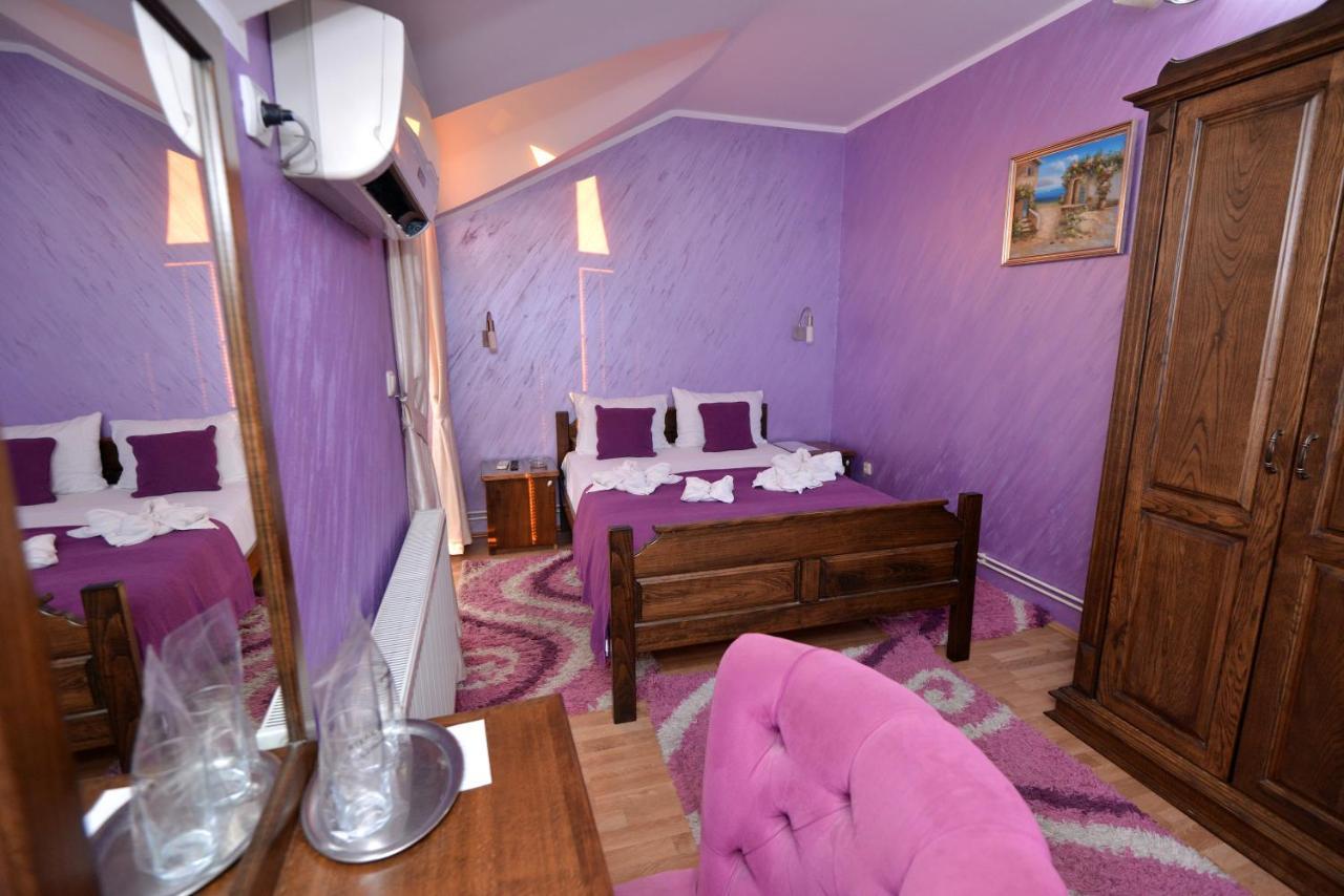 Garni Hotel Kaca Kragujevac Bagian luar foto