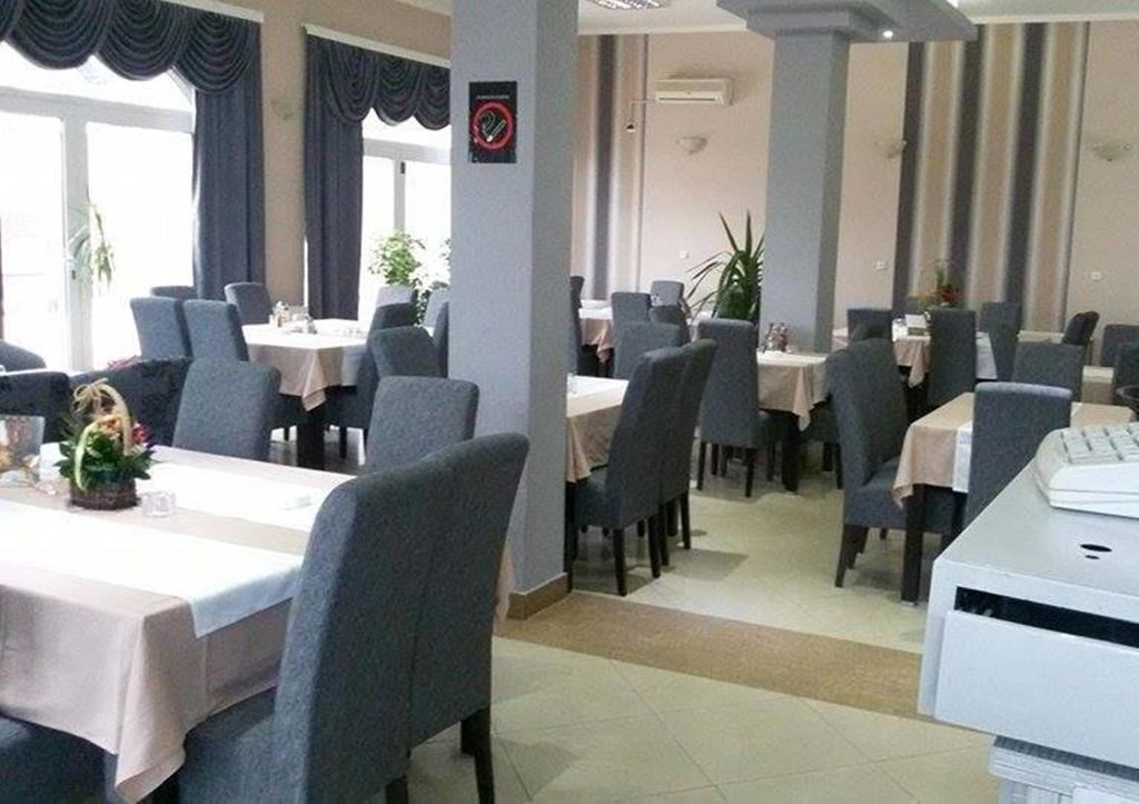 Garni Hotel Kaca Kragujevac Bagian luar foto